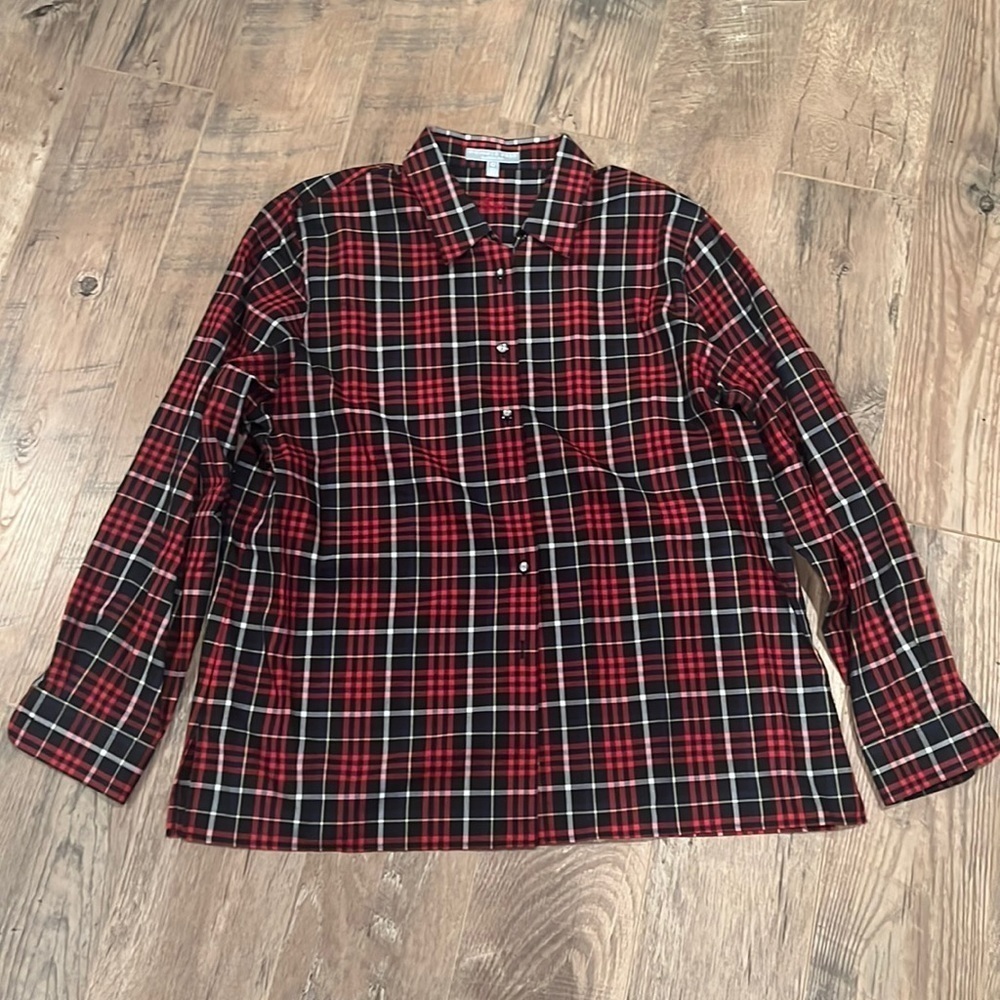 Foxcroft Women’s Collard Long Sleeve Size 18